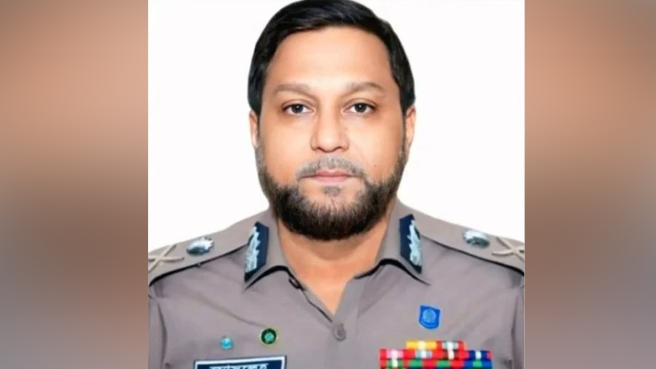 দায়িত্ব নিলেন ডিএমপির নতুন কমিশনার