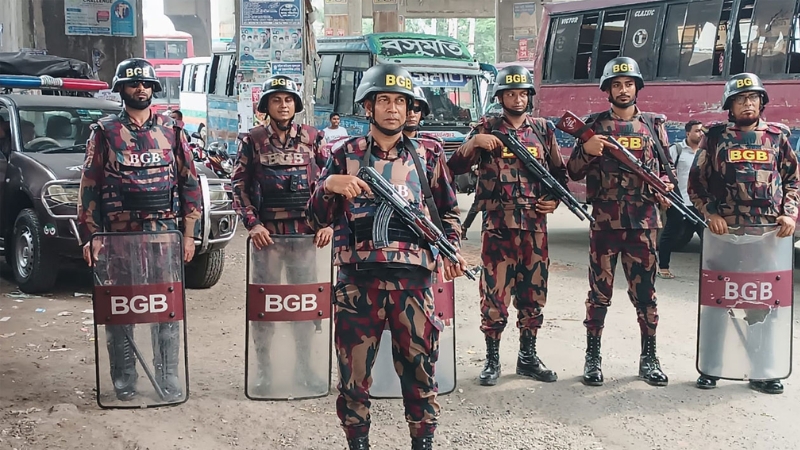 ঢাকার বিভিন্ন পয়েন্টে বিজিবি মোতায়েন