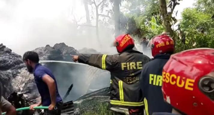 কোটচাঁদপুরে তুলার জাজিম কারখানায় ভয়াবহ আগুন, লক্ষাধিক টাকার ক্ষতি