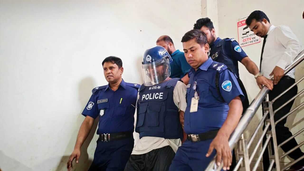 দুই ঘণ্টার নাটকীয়তার পর আদালতে শিবির নেতা জিসান, জামিন নামঞ্জুর; কারাগারে প্রেরণ