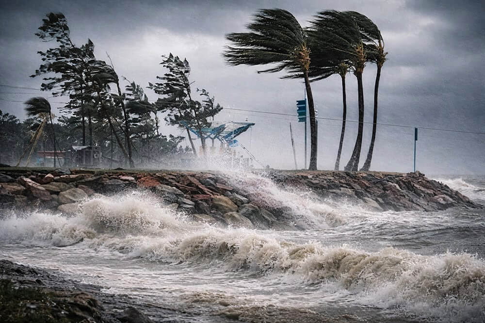 দেশের ৭ অঞ্চলে শক্তিশালী ঝড়ের শঙ্কা, নদীবন্দরের জন্যও সতর্কবার্তা