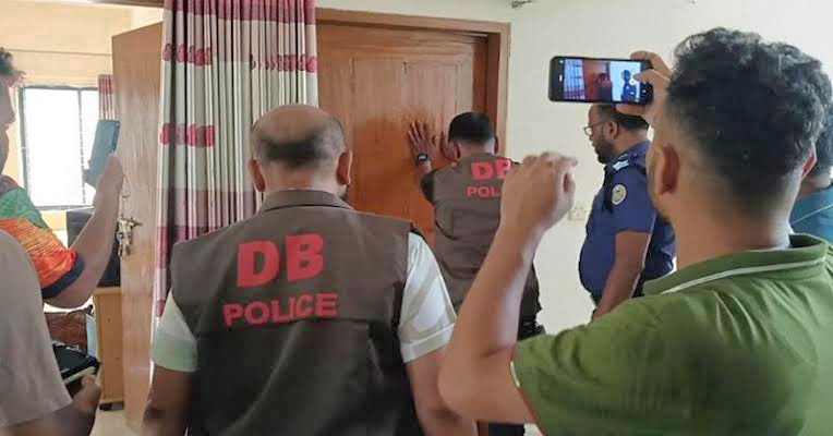 বরগুনা জেলা পরিষদের ডাকবাংলো থেকে এক নারী ও দুই শিশুর মরদেহ উদ্ধার