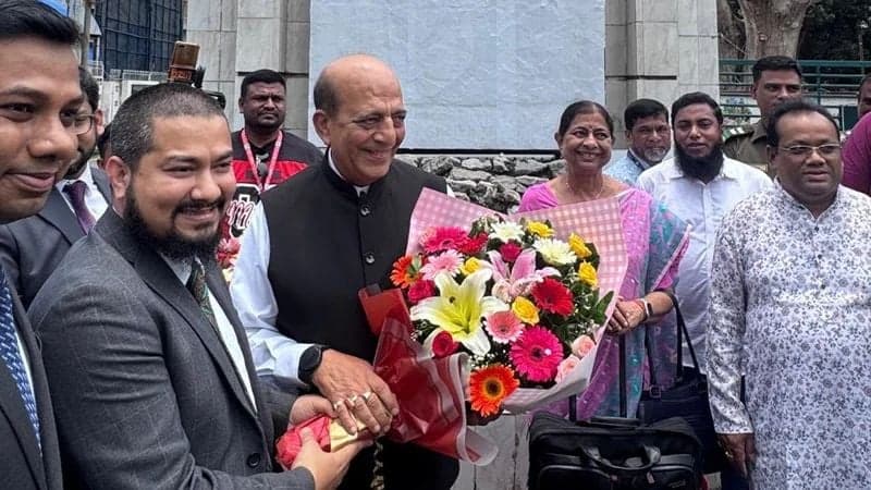 ভারতের নতুন হাইকমিশনার ঢাকায় পৌঁছেছেন