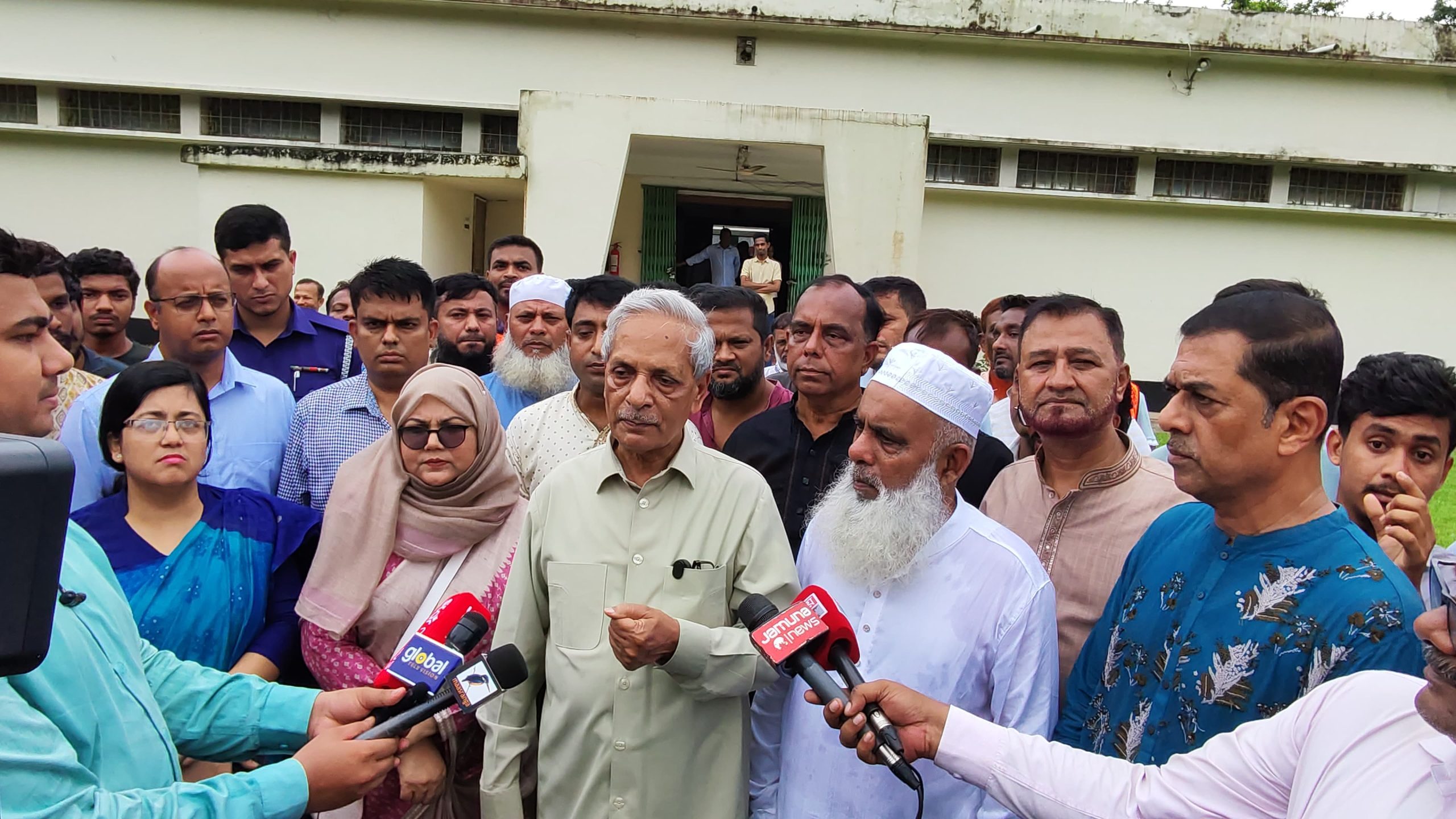 শিগগিরই খুলে দেয়া হবে জুলাই স্মৃতি জাদুঘর- কুমিল্লায় সংস্কৃতি মন্ত্রী